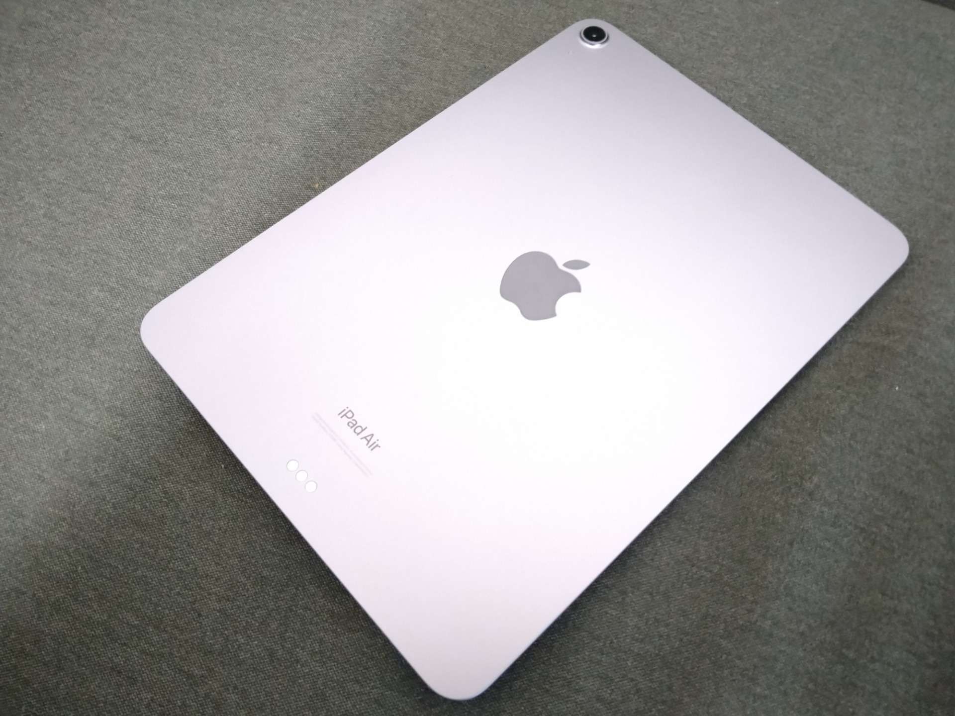 【大阪心斎橋】iPadのコーティングでお探しならコーティング専門店Glationへ