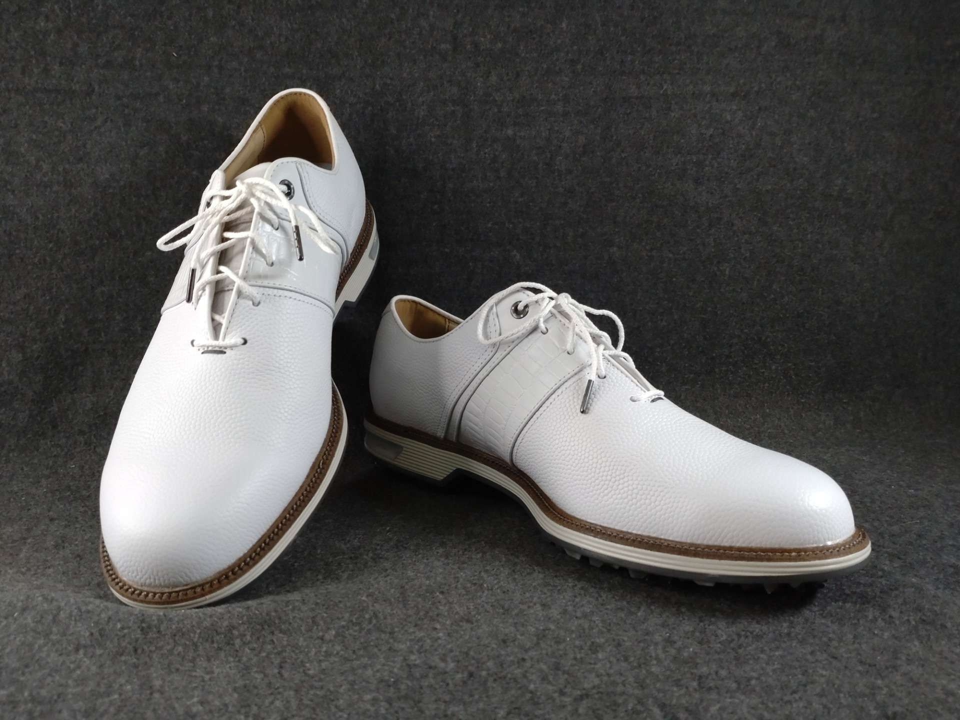 【大阪心斎橋】靴のコーティングでお探しならコーティング専門店Glationへ