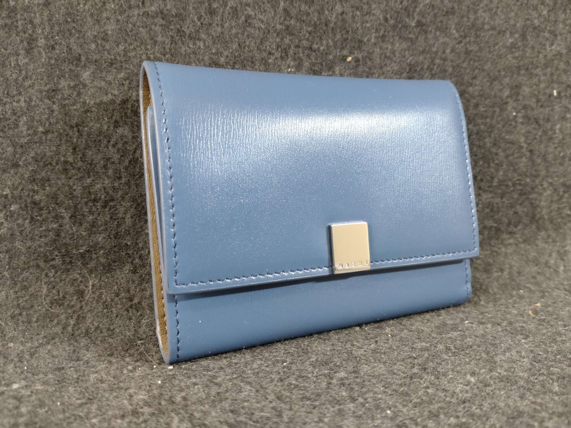 【大阪心斎橋】財布のコーティングでお探しならコーティング専門店Glationへ