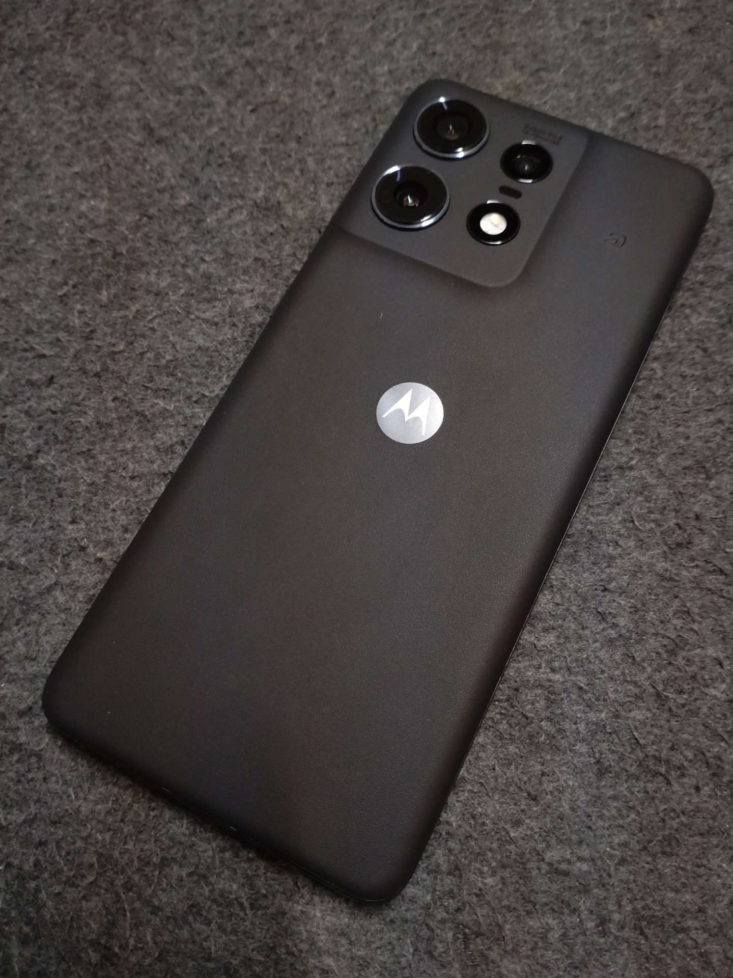 【大阪心斎橋】motorola edge 50 proのコーティングでお探しならコーティング専門店Glationへ