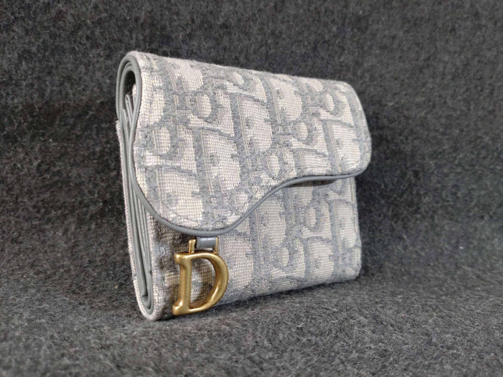 【大阪心斎橋】Saddle Lotus ウォレットのコーティングでお探しならコーティング専門店Glationへ