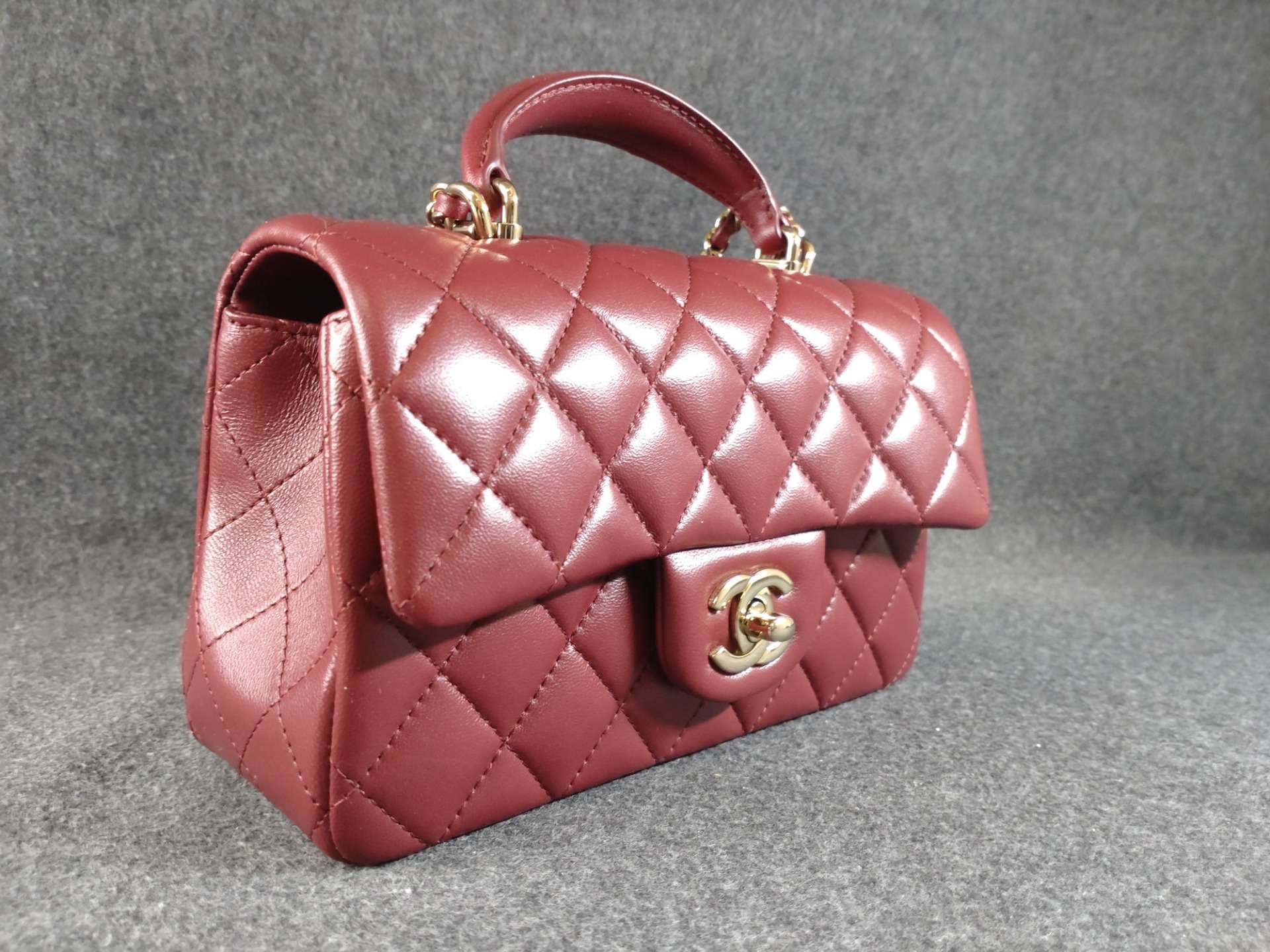 【大阪心斎橋】スモールフラップバックのコーティングでお探しならコーティング専門店Glationへ