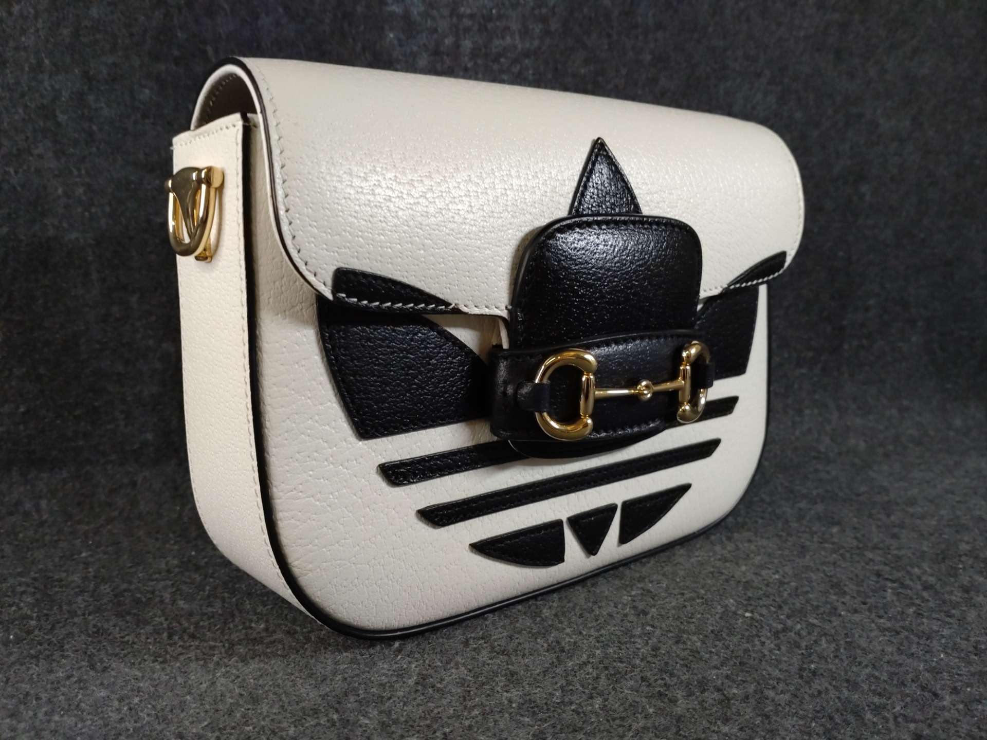 【大阪心斎橋】バックのコーティングでお探しならコーティング専門店Glationへ