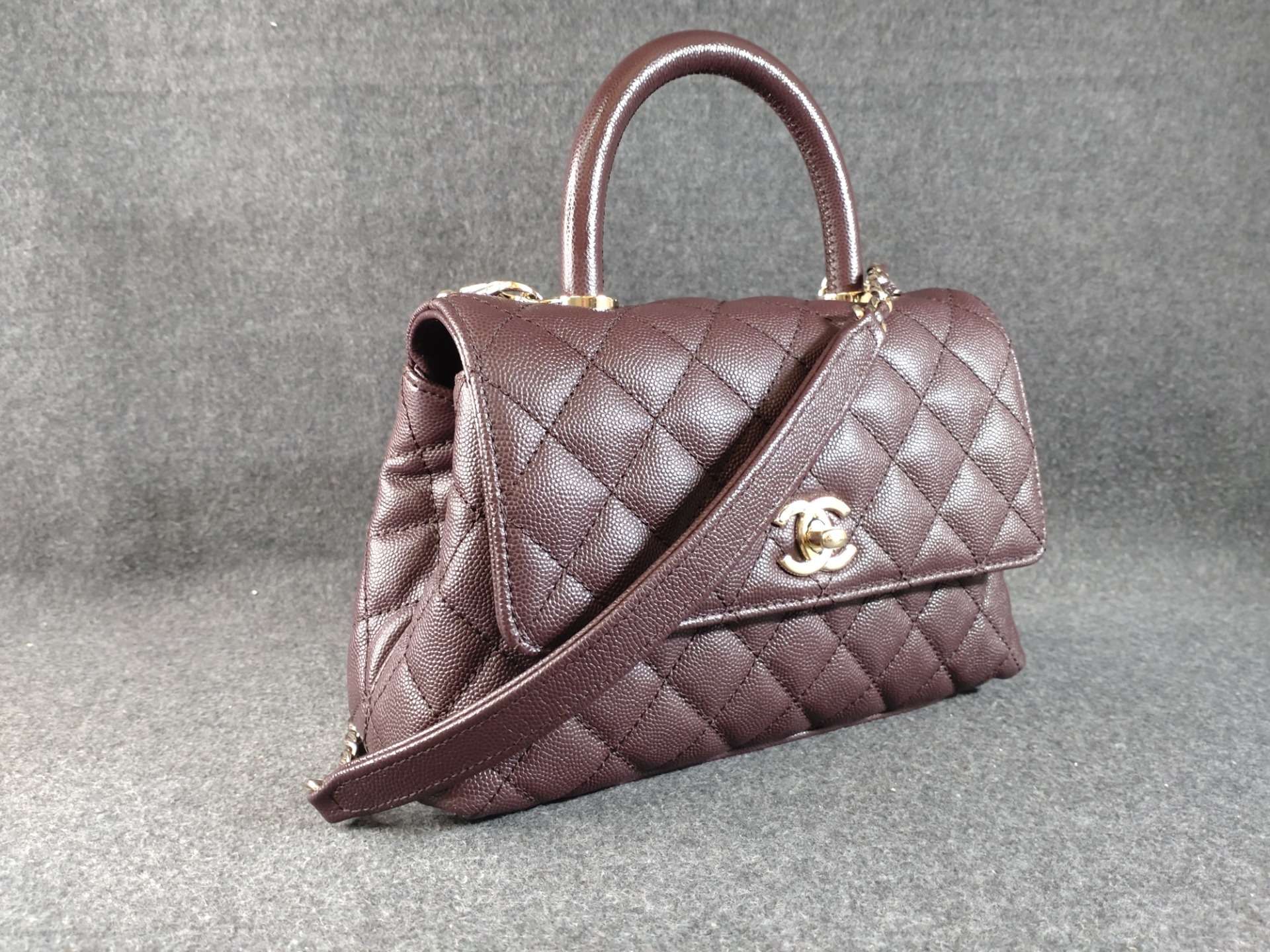 【大阪心斎橋】マトラッセバックのコーティングでお探しならコーティング専門店Glationへ