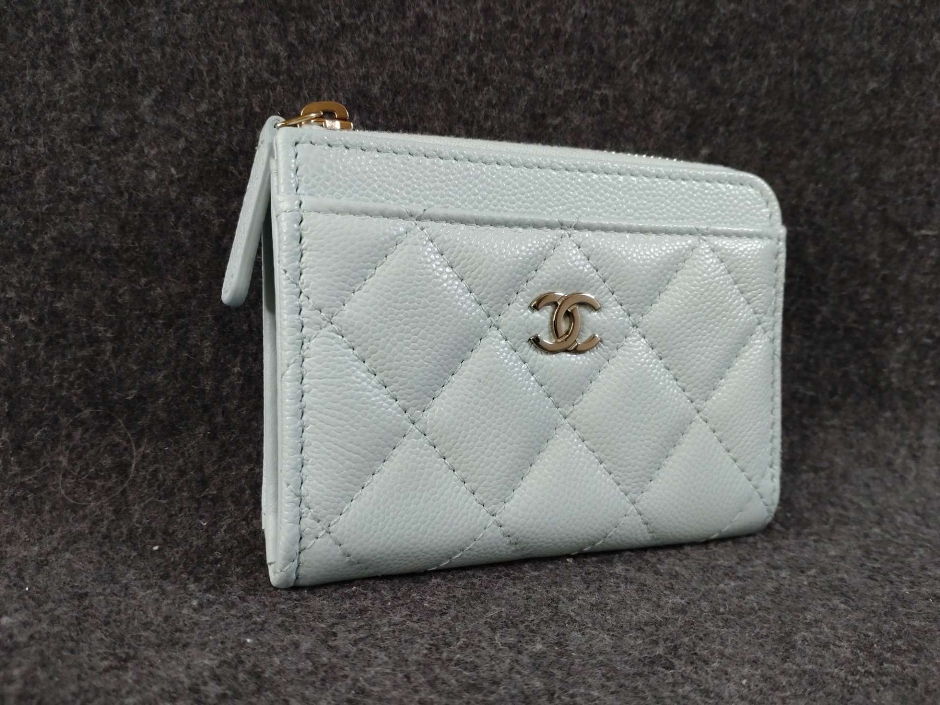 【大阪心斎橋】財布のコーティングでお探しならコーティング専門店Glationへ