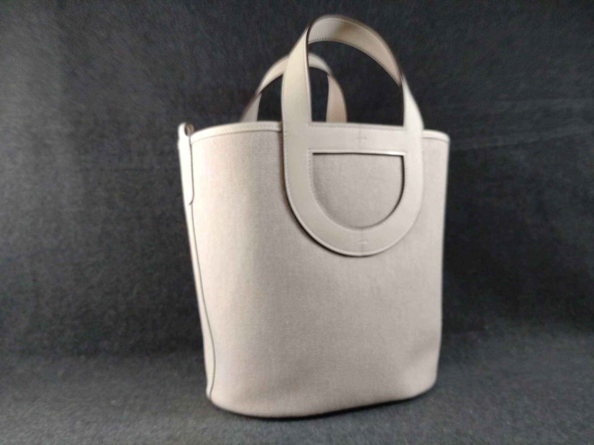 【大阪心斎橋】バックのコーティングでお探しならコーティング専門店Glationへ