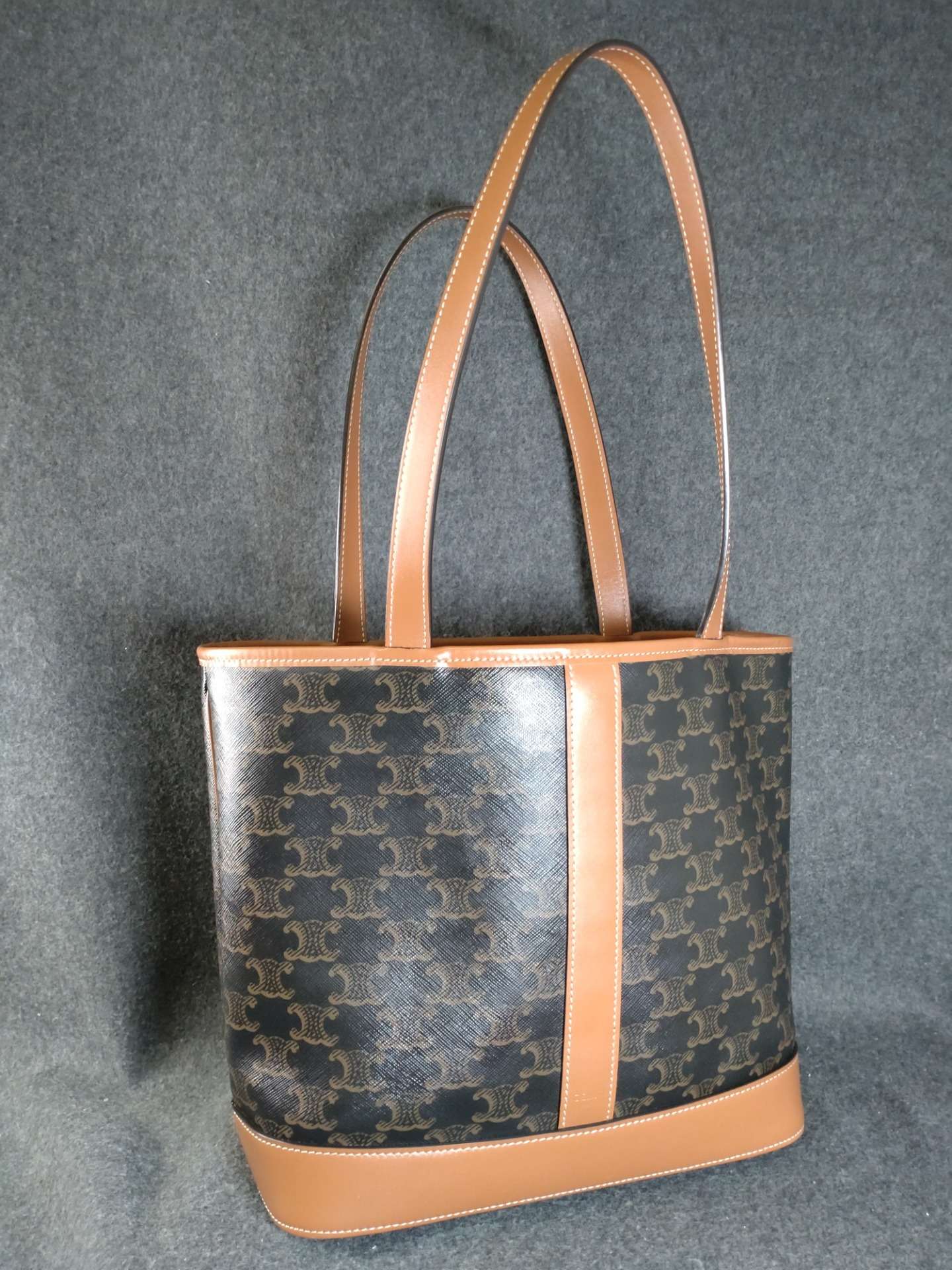 【大阪心斎橋】トートーバックのコーティングでお探しならコーティング専門店Glationへ