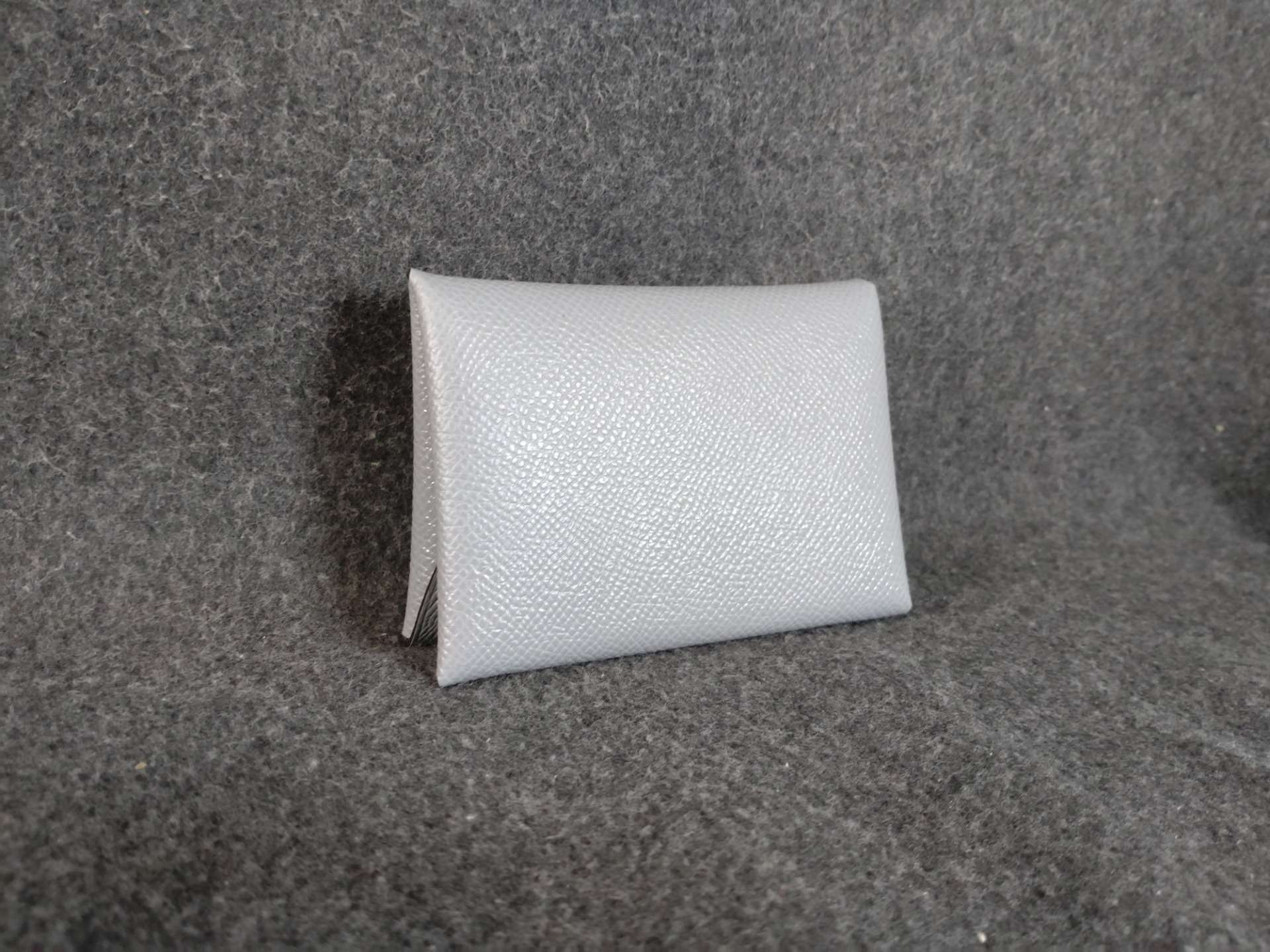 【大阪心斎橋】カードケースのコーティングでお探しならコーティング専門店Glationへ