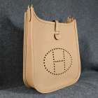 【大阪心斎橋】バックのコーティングでお探しならコーティング専門店Glationへ